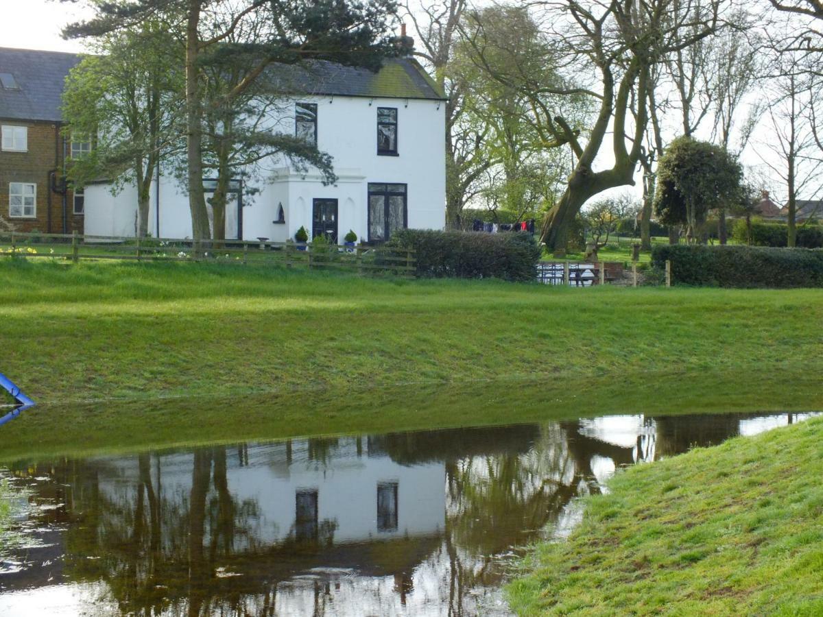 White House Farm Cottages West Haddon Extérieur photo